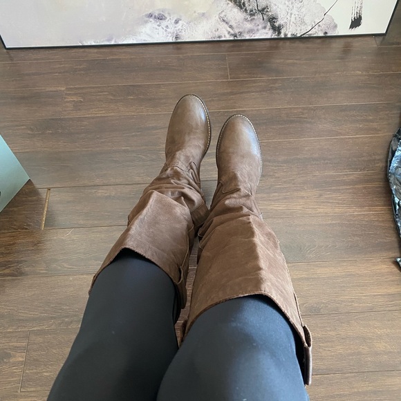 Designer Leather Boots Holt Refrew - Picture 5 of 11